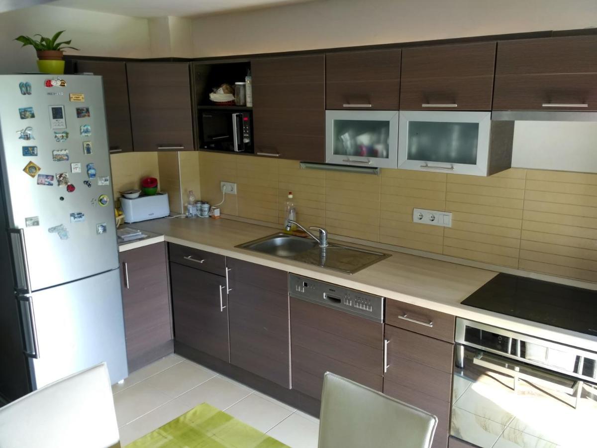 Family Holiday Apartman Nyiregyhaza Exterior photo